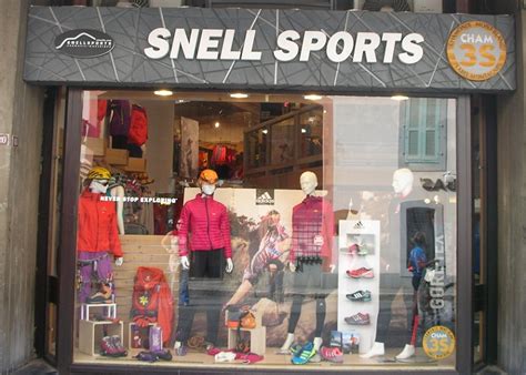 chamonix sports stores.